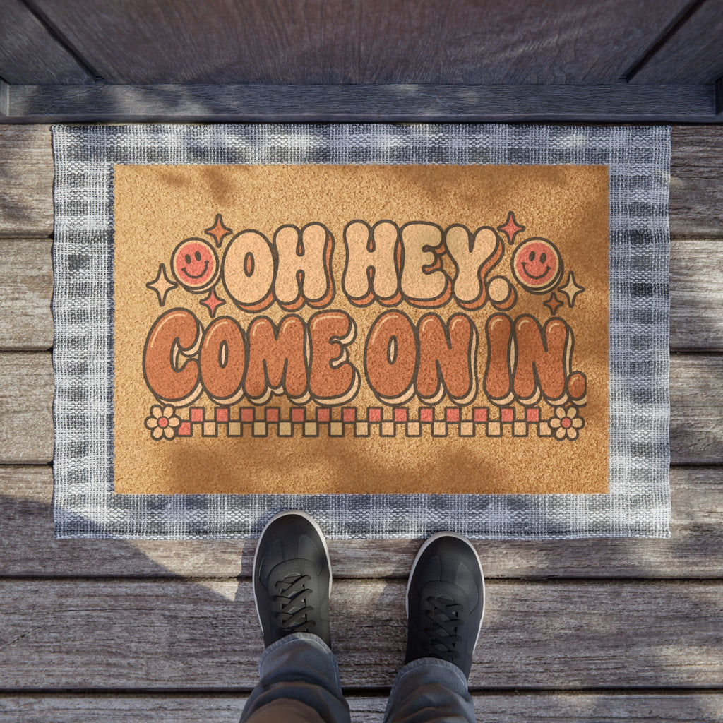 Retro "Oh Hey, Come On In" Doormat — Welcome Entry Mat with Smiley Design